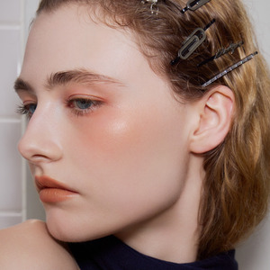 Makeup Look 1 の着用カット 1枚目